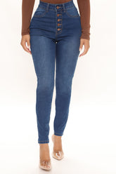 Just My Type Stretch Jeggings - Dark Wash Ins Street